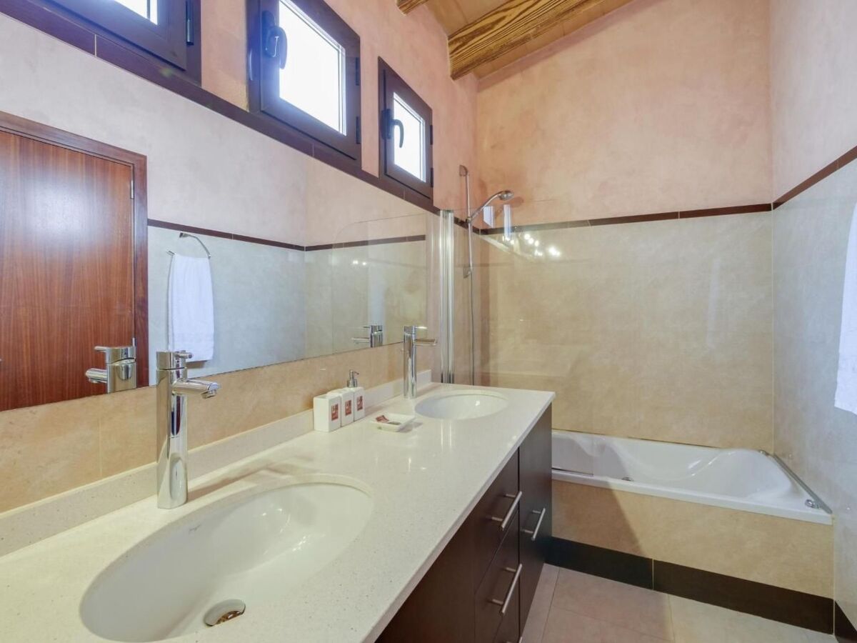 Maison 7 pers. avec piscine privée à Santa Maria del Cami - Photo 46