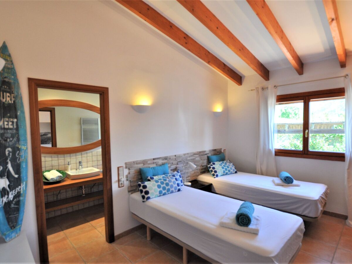 Villa avec piscine 8x4m et jardin à Crestatx - Photo 12