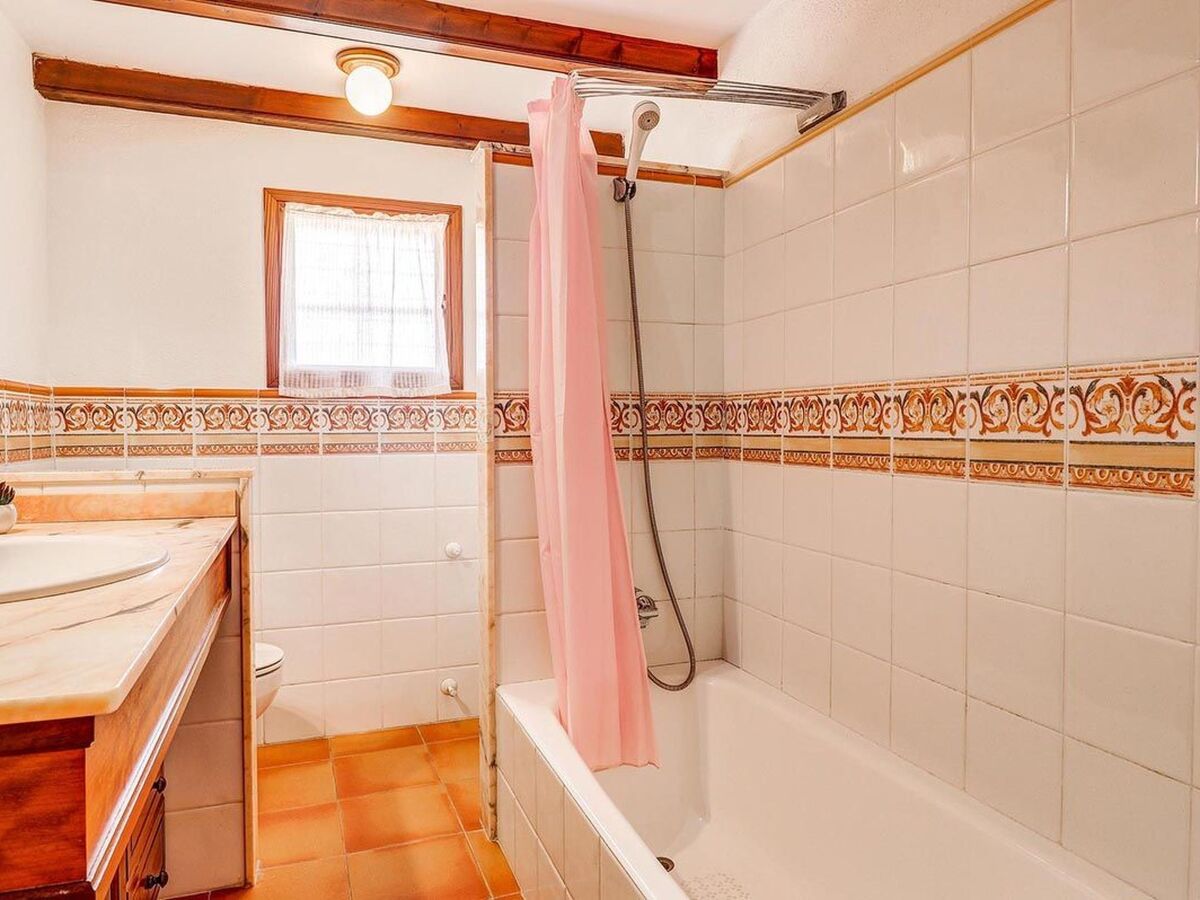 Joan – Maison 4 chambres avec piscine privée - Photo 15