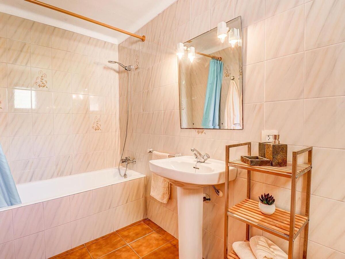 Joan – Maison 4 chambres avec piscine privée - Photo 16