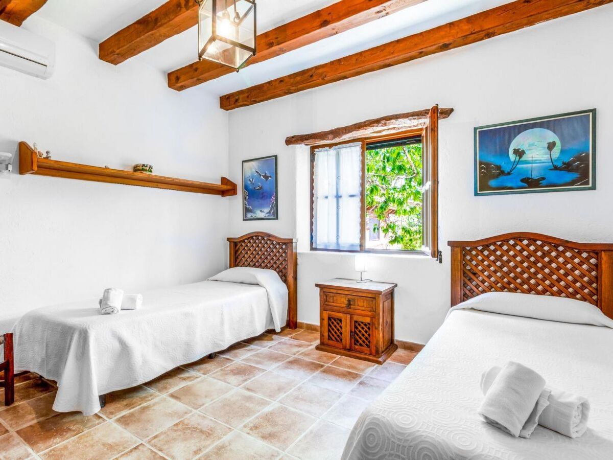 Maison en pierre à Cala San Vicente, piscine et jardins - Photo 10