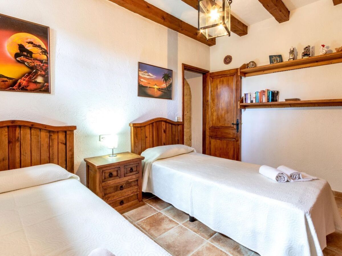 Maison en pierre à Cala San Vicente, piscine et jardins - Photo 11