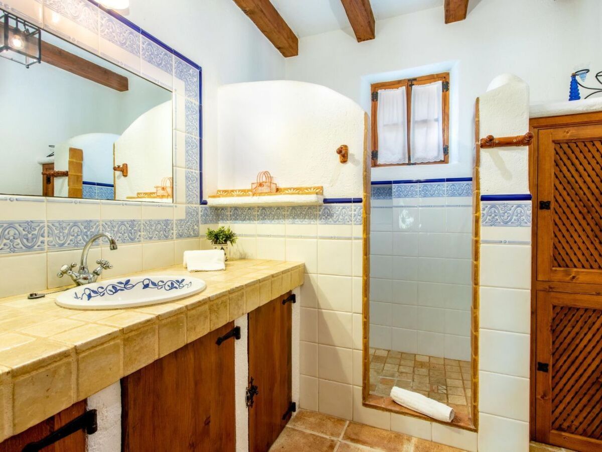Maison en pierre à Cala San Vicente, piscine et jardins - Photo 15