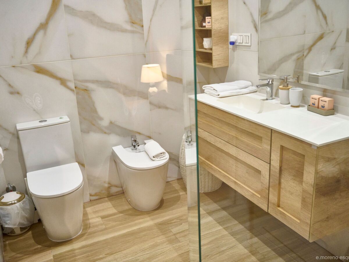 Appartement centre de Bilbao – parking privé et cheminée - Photo 5