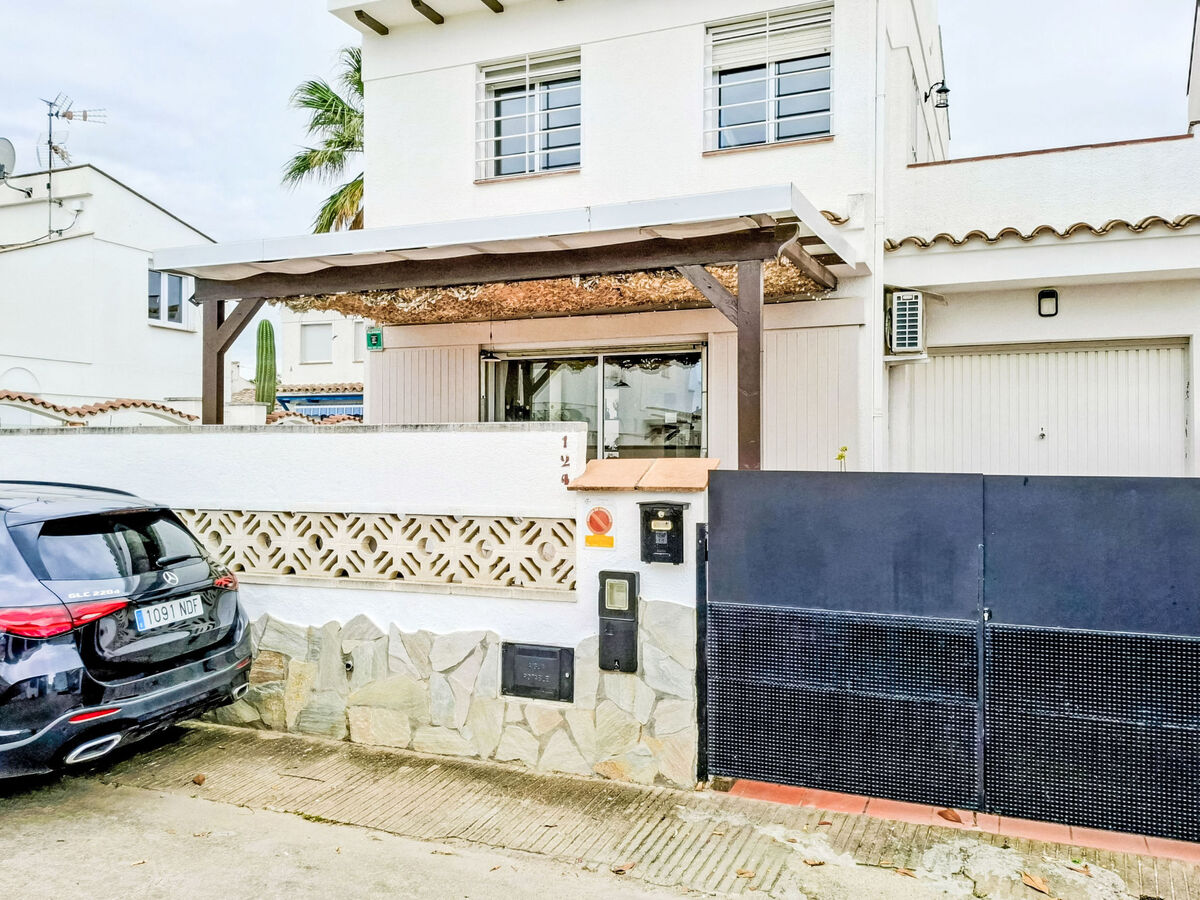Maison 6 pers. à Empuriabrava avec amarre bateau - Photo 1