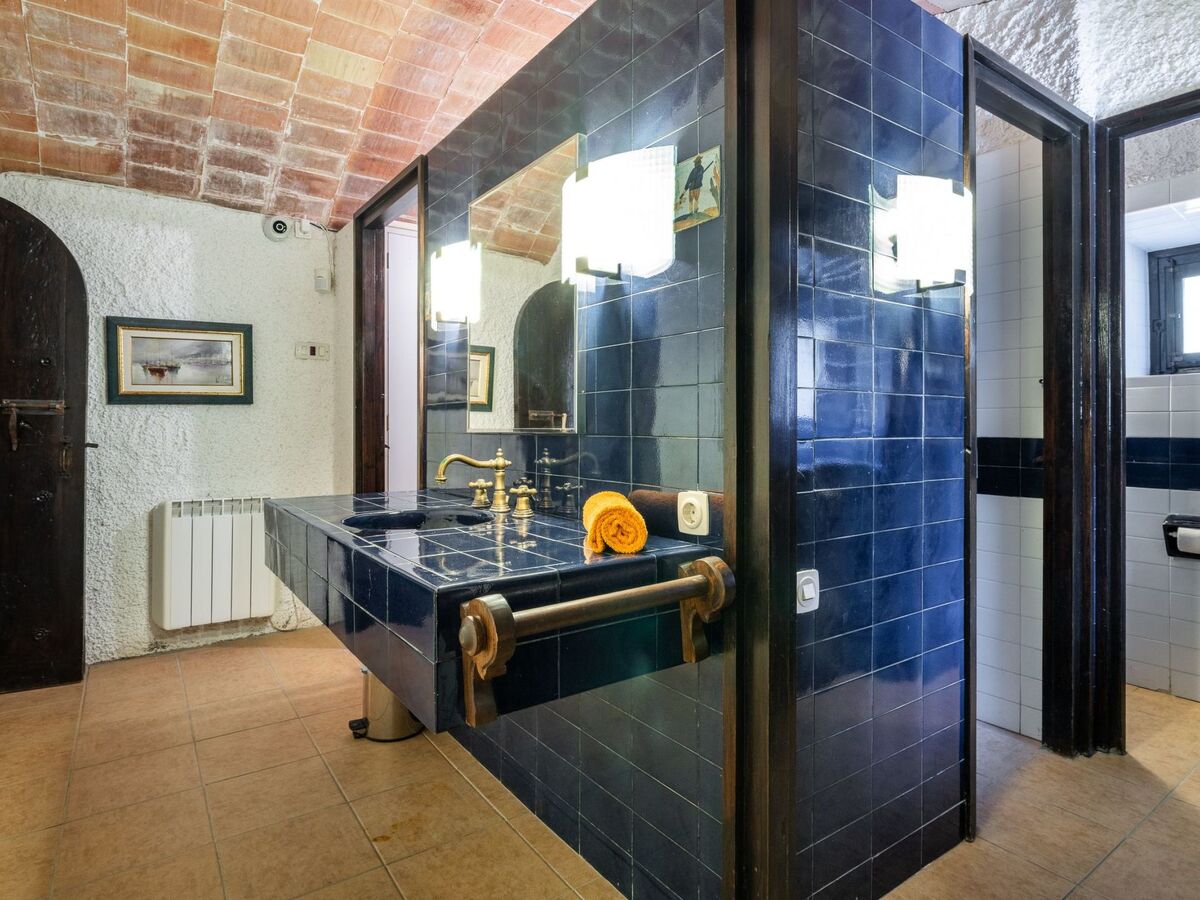 Mas catalan du 16e siècle, 7 chambres avec piscine - Photo 33