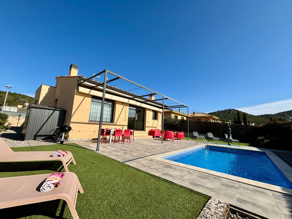 Villa de plain-pied à L'Estartit – piscine privée et jardin clos - Photo 5