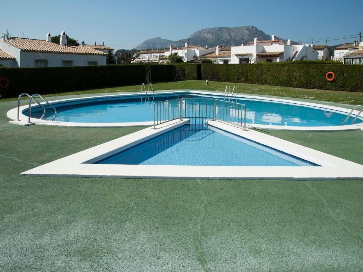 Maison mitoyenne à L'Estartit, jardin privé et 3 piscines - Photo 11