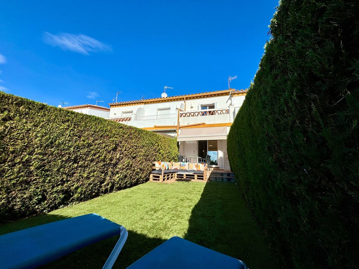 Maison mitoyenne à L'Estartit, jardin privé et 3 piscines - Photo 15