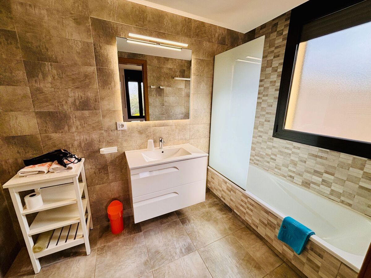 Villa de plain-pied à L'Estartit – piscine privée et jardin clos - Photo 17