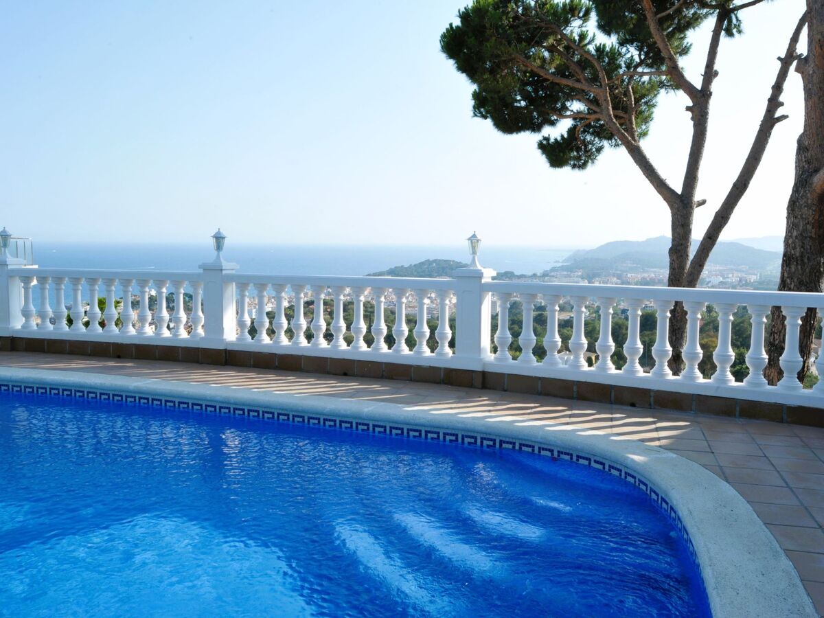 Villa Fluvia : maison 17 pers, piscine, vue mer à Lloret de Mar - Photo 1