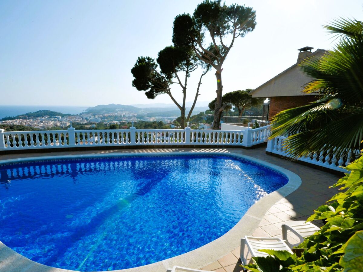 Villa Fluvia : maison 17 pers, piscine, vue mer à Lloret de Mar - Photo 3