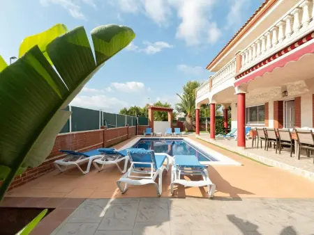 Chalet Vista Cunit – 7 chambres, piscine privée, vue mer : photo 5