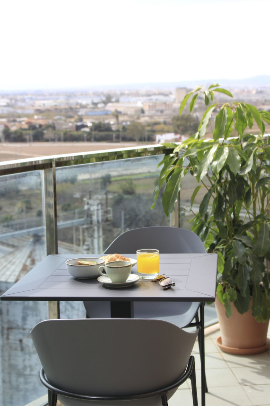 Appartement 11e étage à Valence, piscine et vue ville - Photo 7
