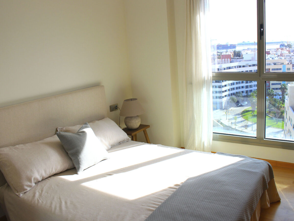 Appartement 11e étage à Valence, piscine et vue ville - Photo 15