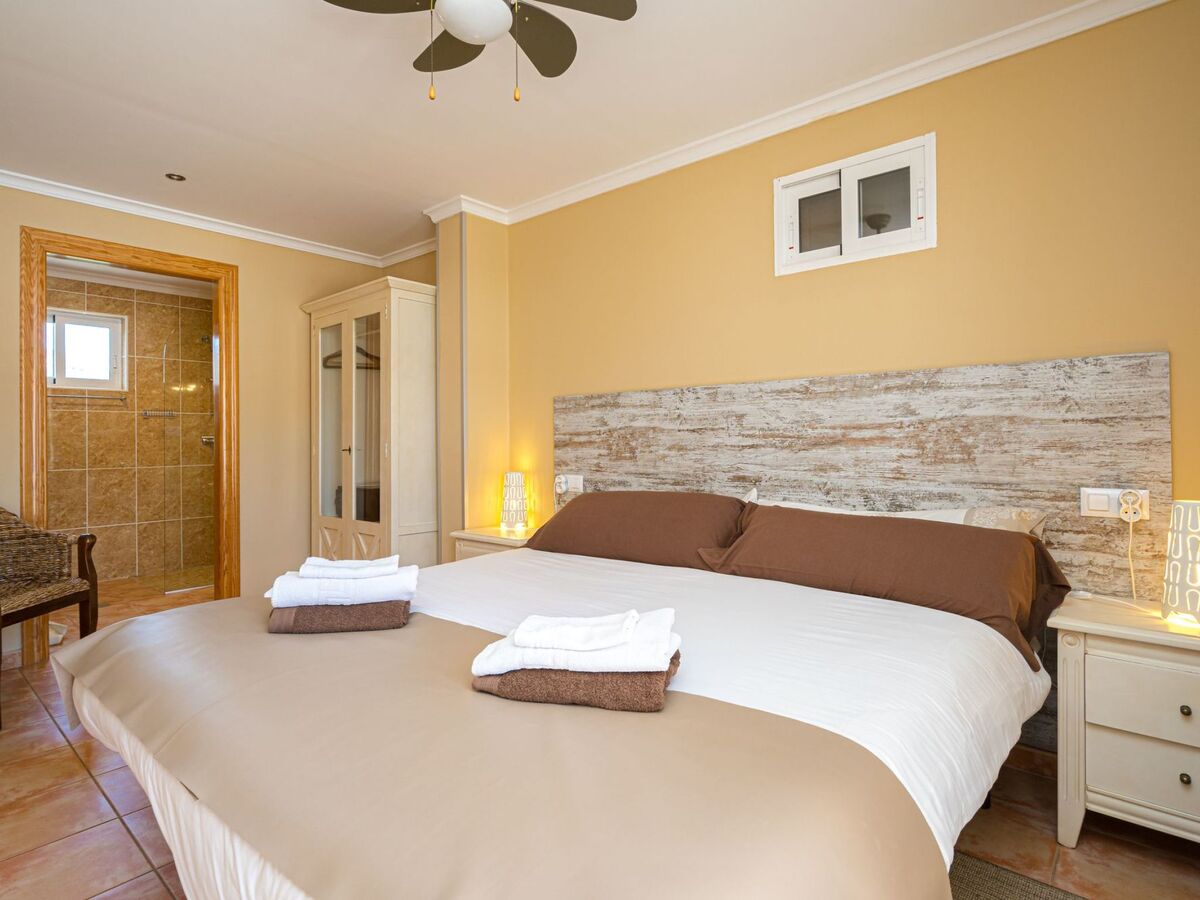 Finca Bilou – 5 chambres, piscine et jacuzzi privés à Aigües - Photo 33