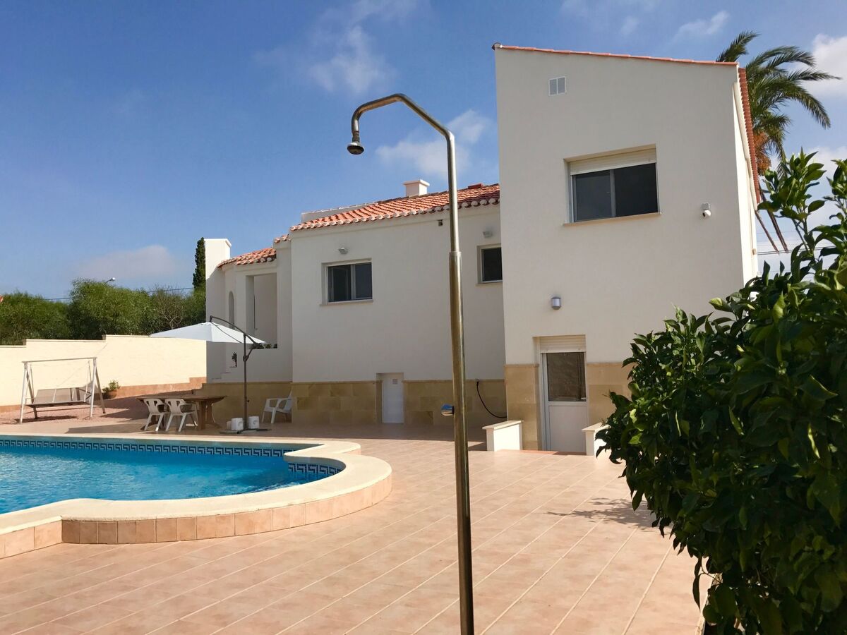 Casa Velazquez – Maison rénovée avec piscine 13x5 m à La Siesta - Photo 18