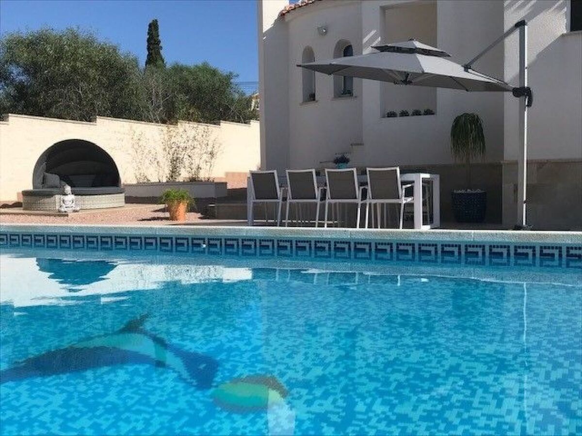 Casa Velazquez – Maison rénovée avec piscine 13x5 m à La Siesta - Photo 19