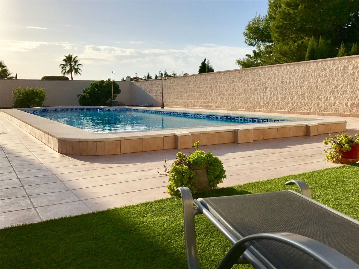 Casa Velazquez – Maison rénovée avec piscine 13x5 m à La Siesta - Photo 23