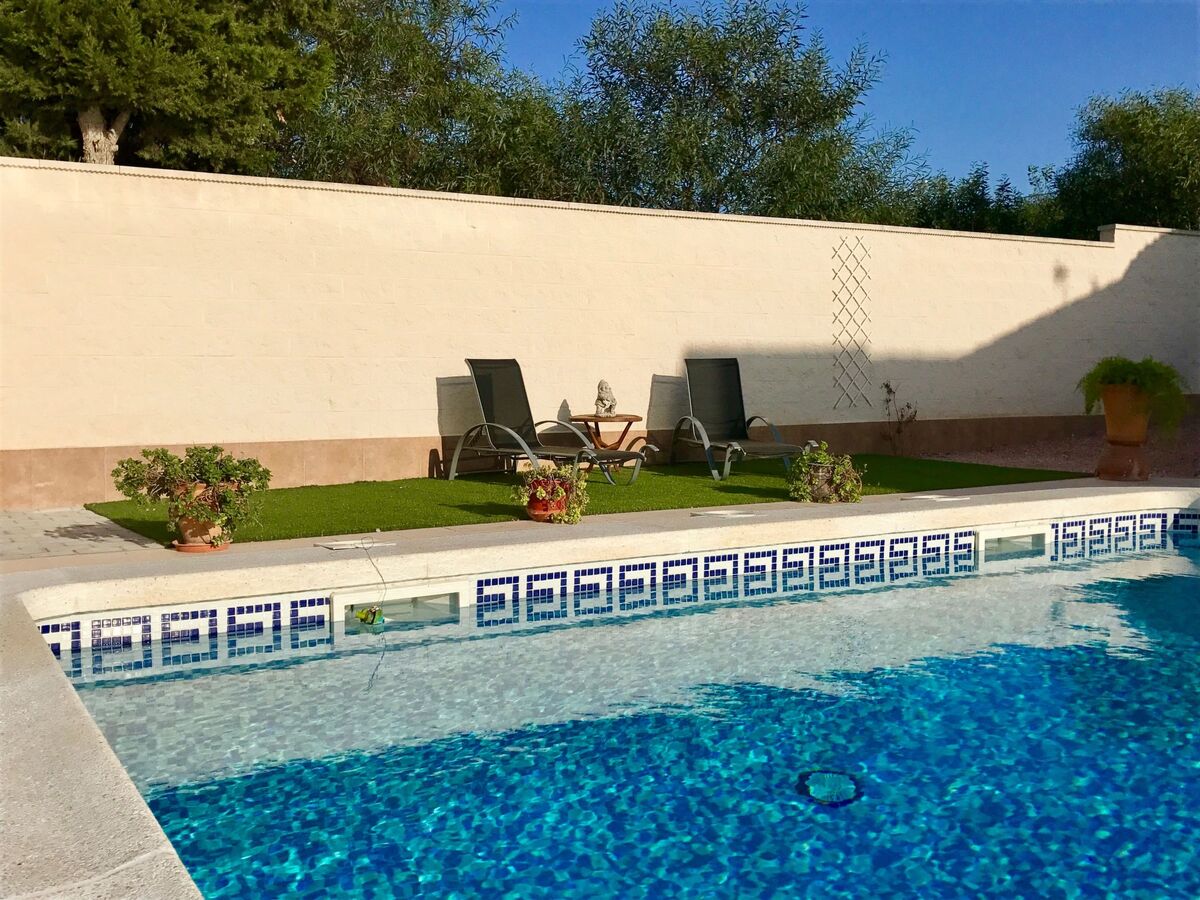 Casa Velazquez – Maison rénovée avec piscine 13x5 m à La Siesta - Photo 24