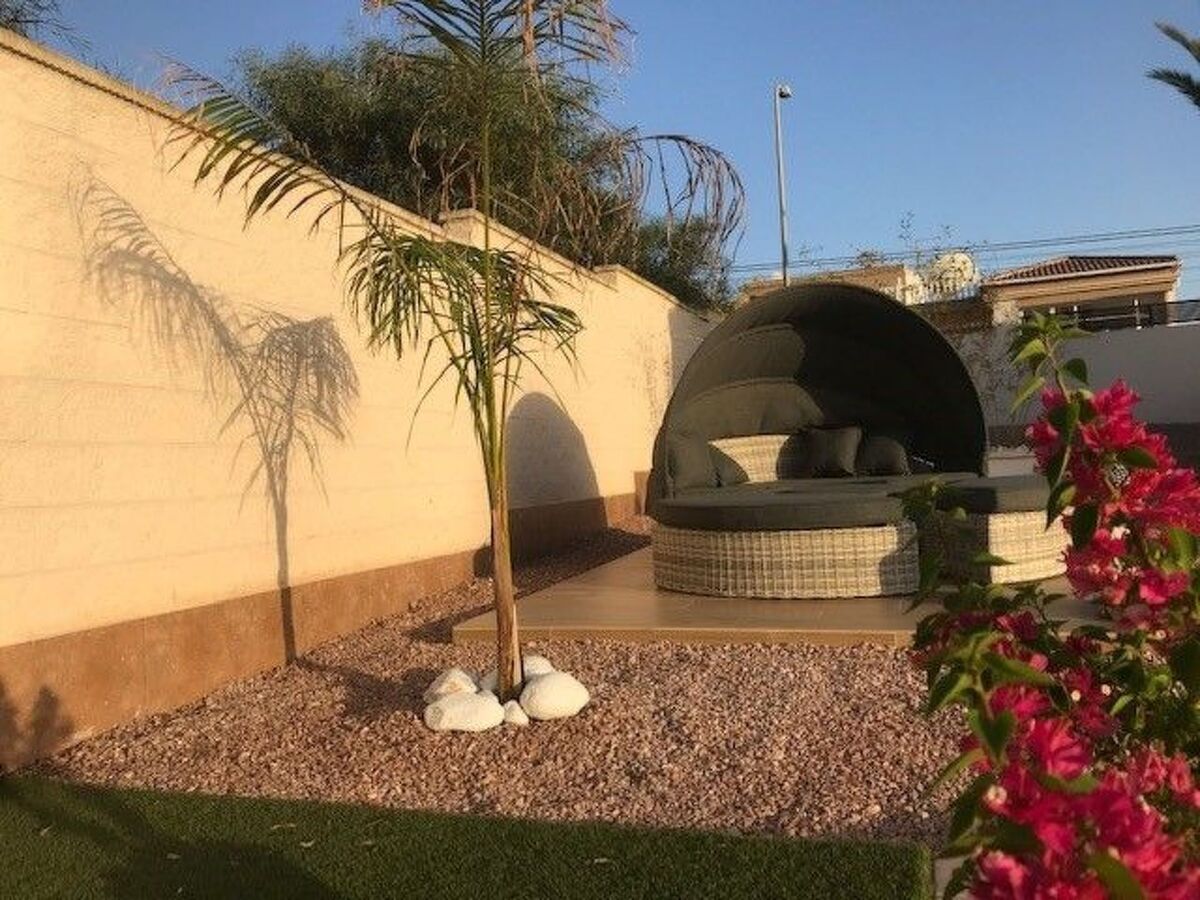 Casa Velazquez – Maison rénovée avec piscine 13x5 m à La Siesta - Photo 29