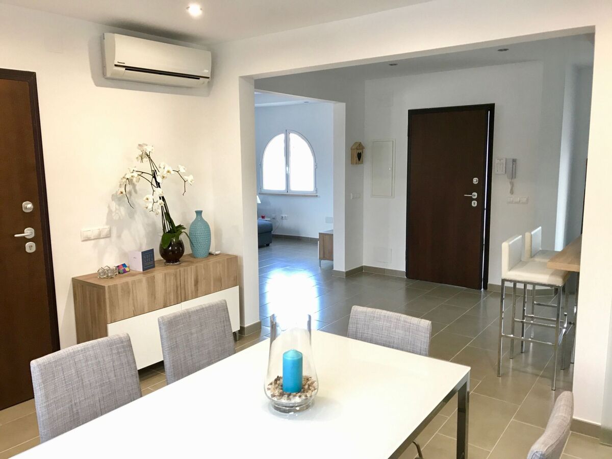 Casa Velazquez – Maison rénovée avec piscine 13x5 m à La Siesta - Photo 33