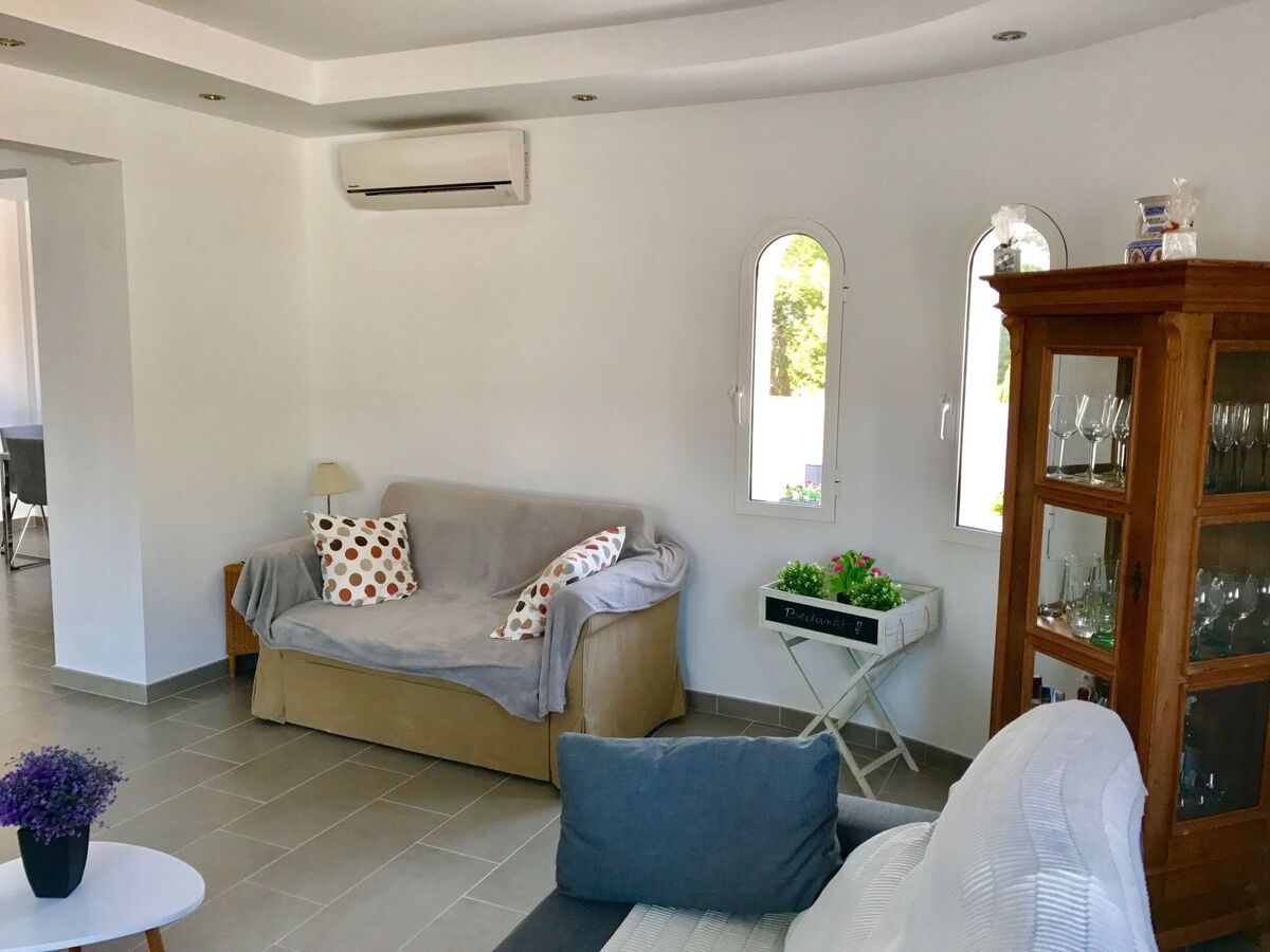 Casa Velazquez – Maison rénovée avec piscine 13x5 m à La Siesta - Photo 37