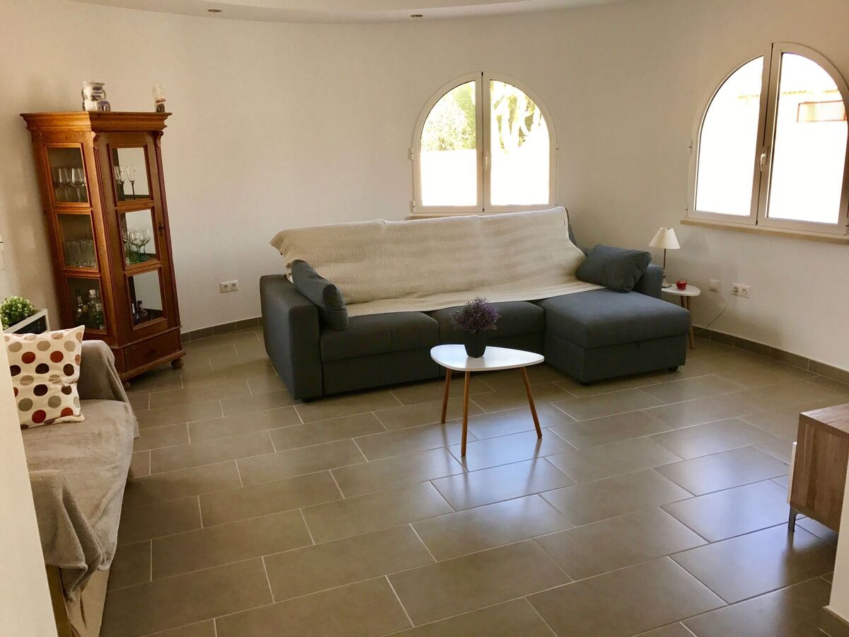Casa Velazquez – Maison rénovée avec piscine 13x5 m à La Siesta - Photo 38