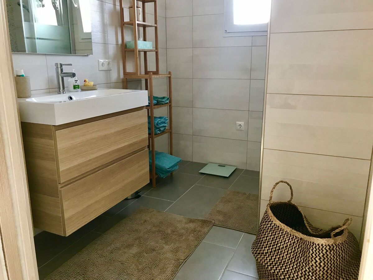 Casa Velazquez – Maison rénovée avec piscine 13x5 m à La Siesta - Photo 41