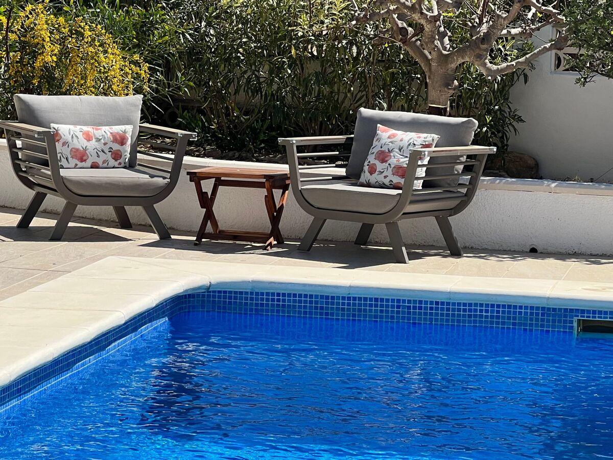 Maison plain-pied avec piscine 4×8 m à Calpe, jardin méditerranéen - Photo 17