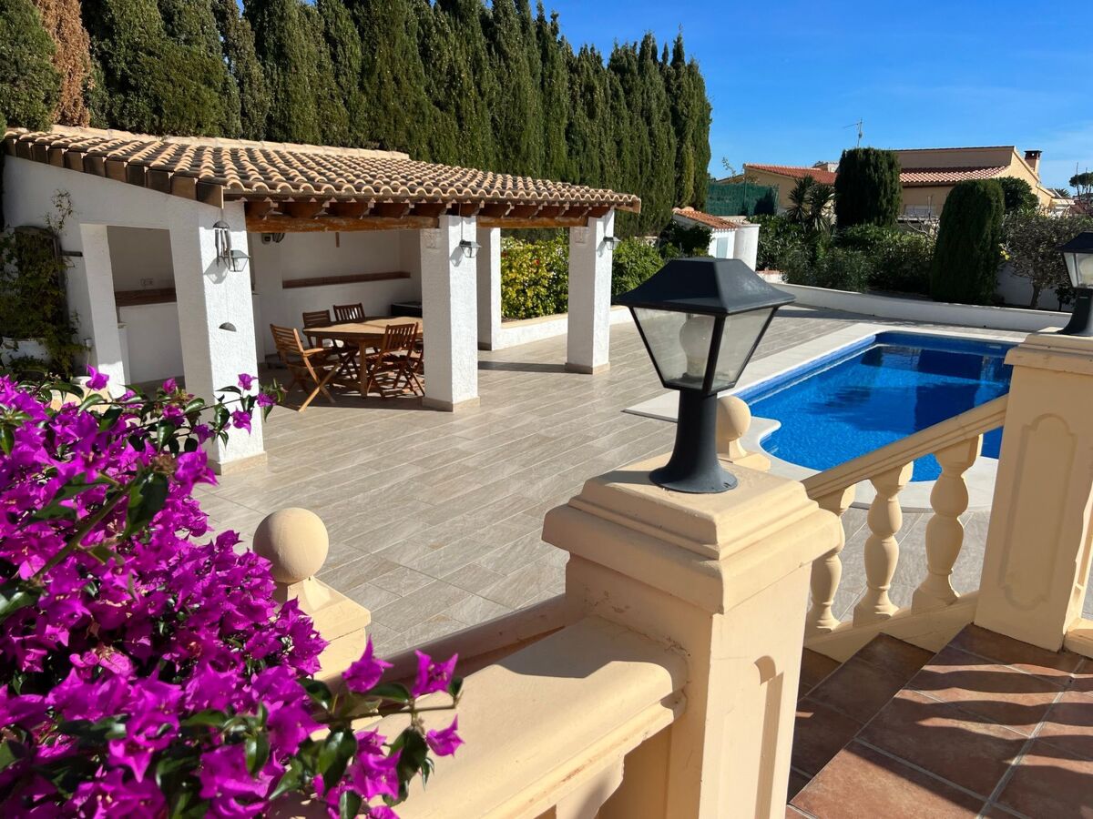 Maison plain-pied avec piscine 4×8 m à Calpe, jardin méditerranéen - Photo 20