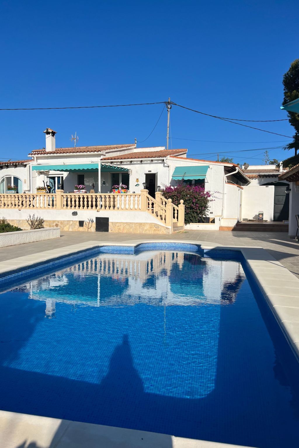 Maison plain-pied avec piscine 4×8 m à Calpe, jardin méditerranéen - Photo 27