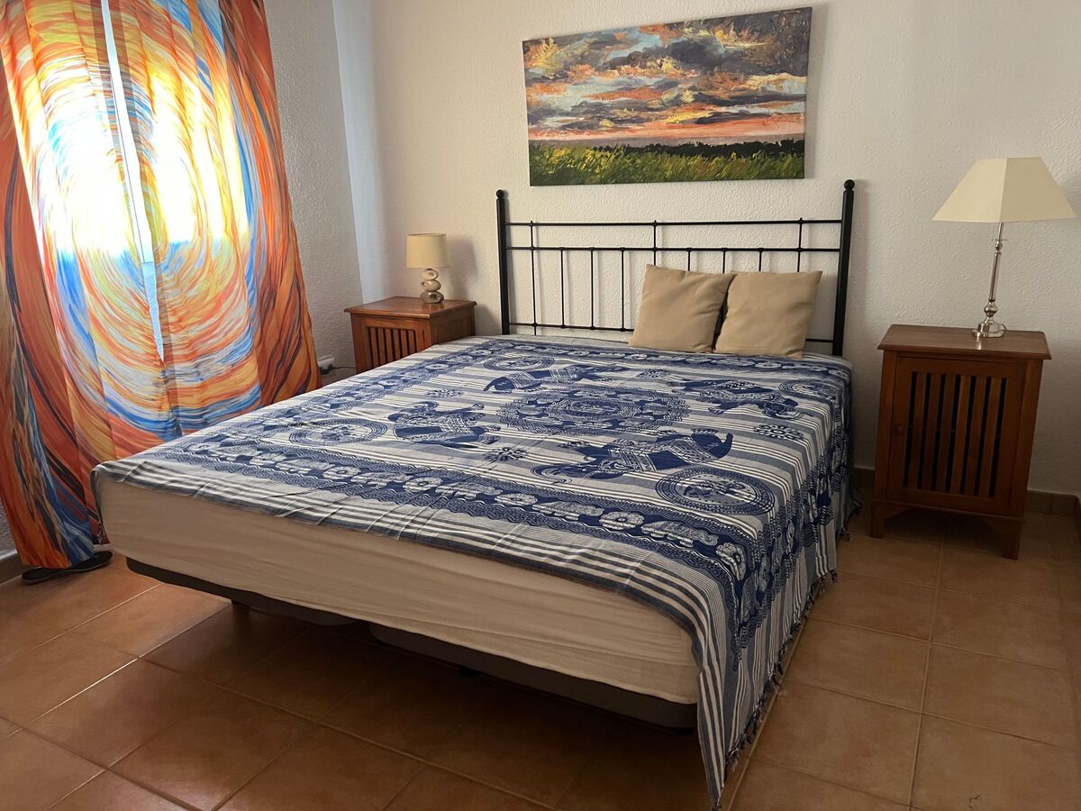 Maison plain-pied avec piscine 4×8 m à Calpe, jardin méditerranéen - Photo 35