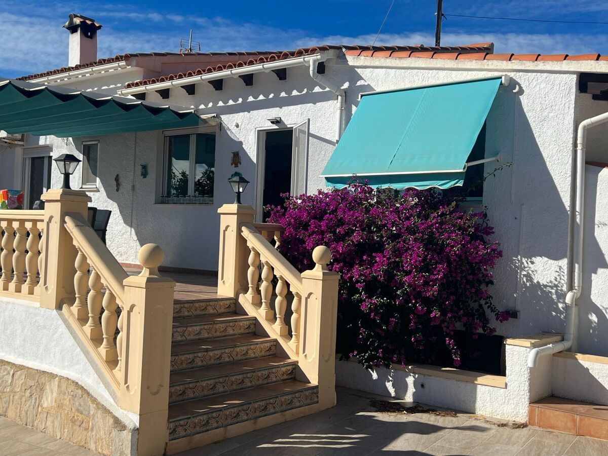Maison plain-pied avec piscine 4×8 m à Calpe, jardin méditerranéen - Photo 46