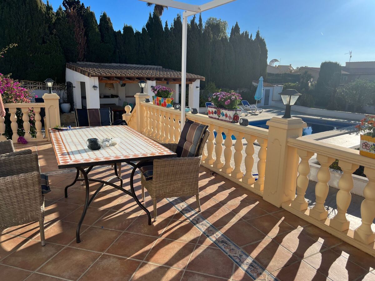 Maison plain-pied avec piscine 4×8 m à Calpe, jardin méditerranéen - Photo 57