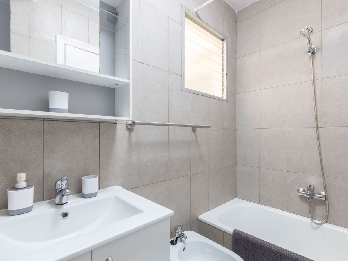 Appartement « Peter » avec balcon à Torrevieja - Photo 8