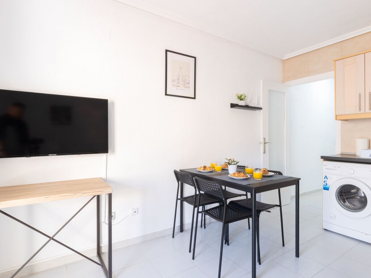 Appartement « Peter » avec balcon à Torrevieja - Photo 24
