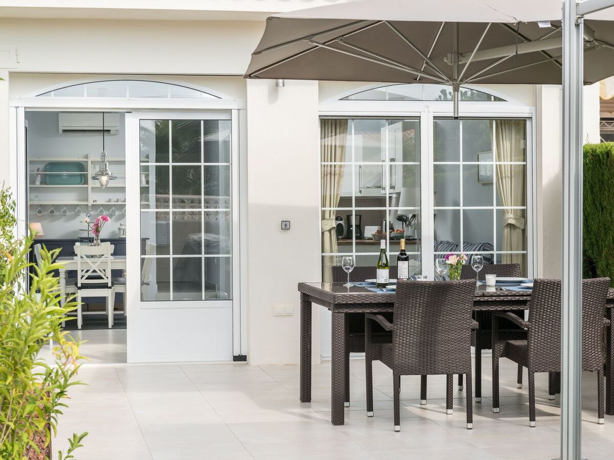 Maison 2 chambres avec jardin et terrasse à Torrevieja - Photo 2