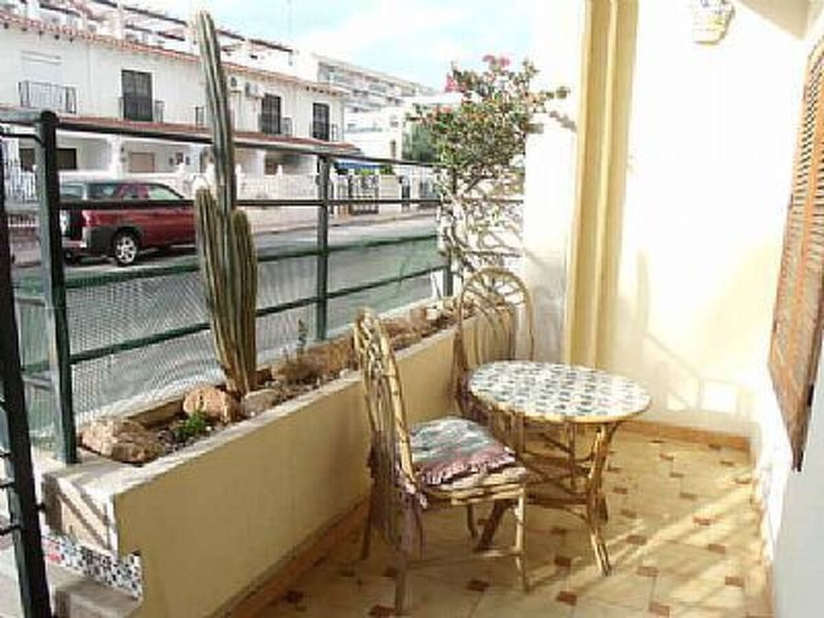 Appartement 2 chambres avec terrasse, centre Torrevieja - Photo 4
