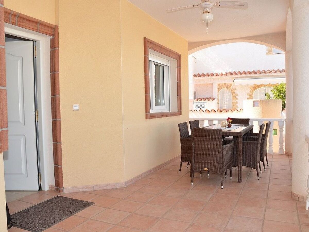 Maison avec piscine privée à 100 m de la plage, El Carmoli - Photo 4