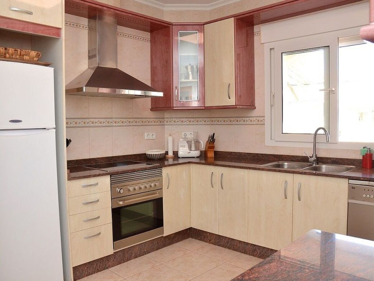Maison avec piscine privée à 100 m de la plage, El Carmoli - Photo 30