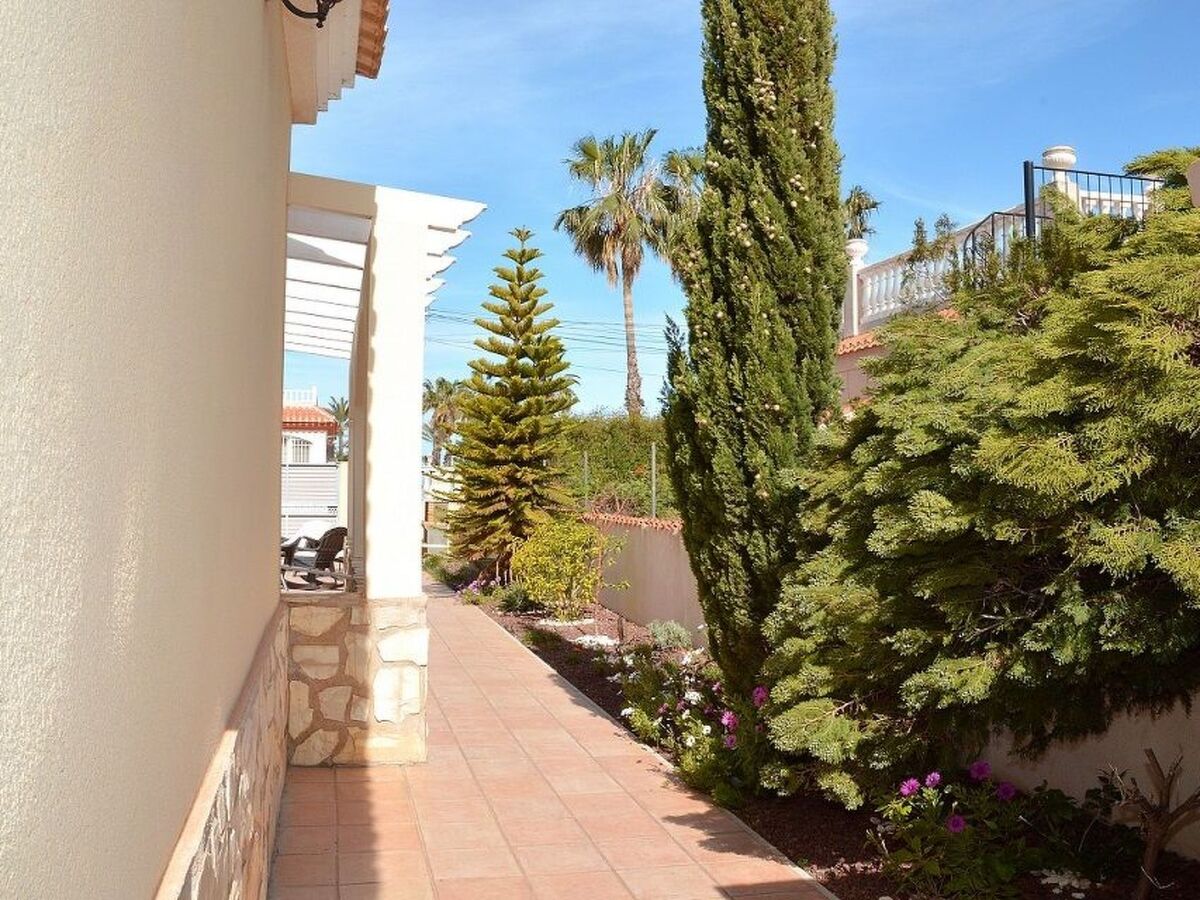 Maison avec piscine privée à 100 m de la plage, El Carmoli - Photo 40