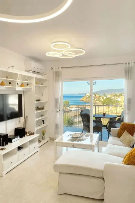 Appartement Sophie avec vue mer et piscine commune : photo 2
