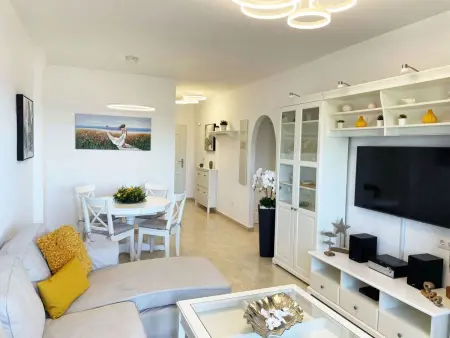 Appartement Sophie avec vue mer et piscine commune : photo 3