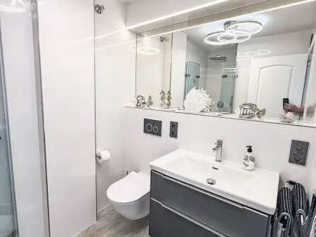 Appartement Sophie avec vue mer et piscine commune : photo 7