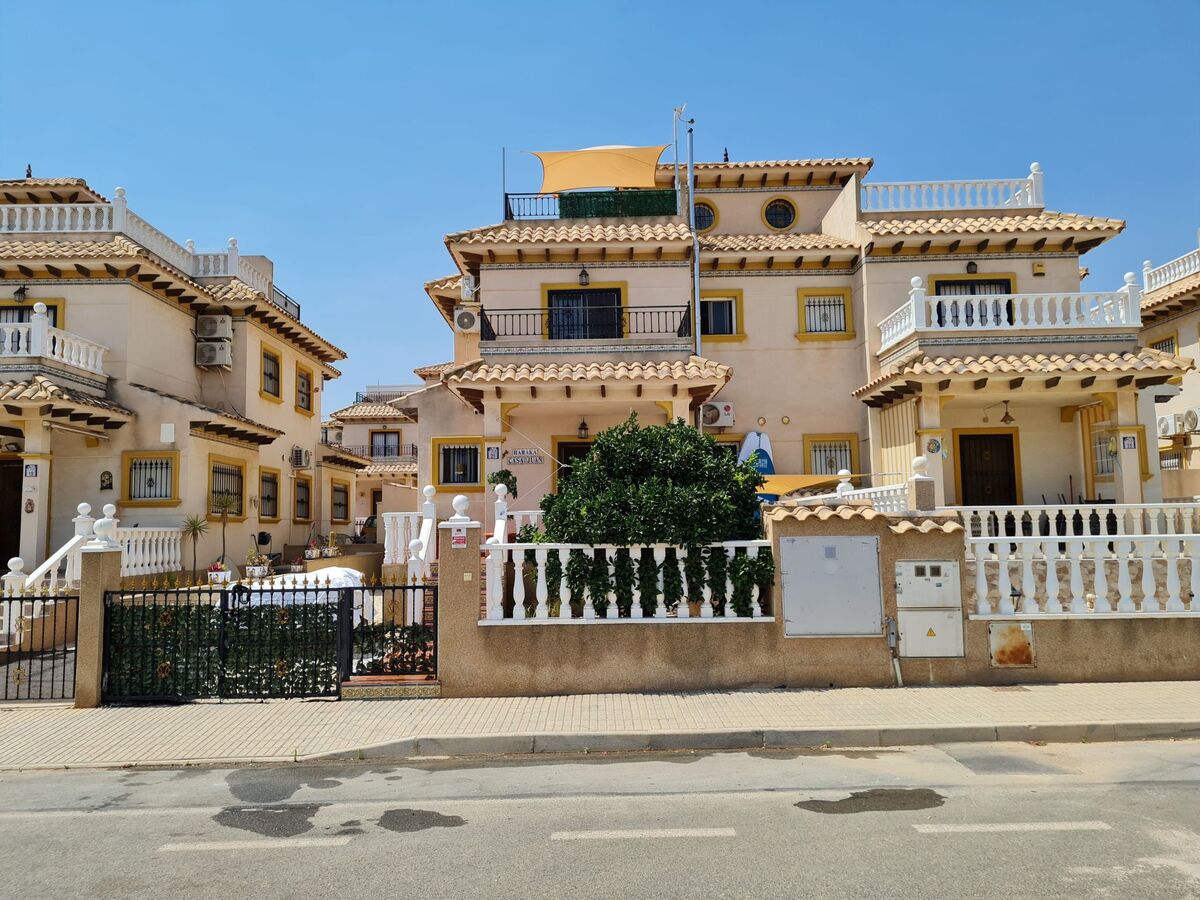 Maison Casa Juan à Castillo de Don Juan – piscine et solarium privé - Photo 1