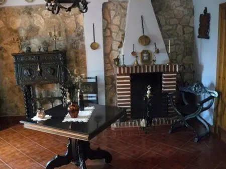 Torre de Campos, maison du XVIIIe à Ainzón avec piscine privée : photo 6