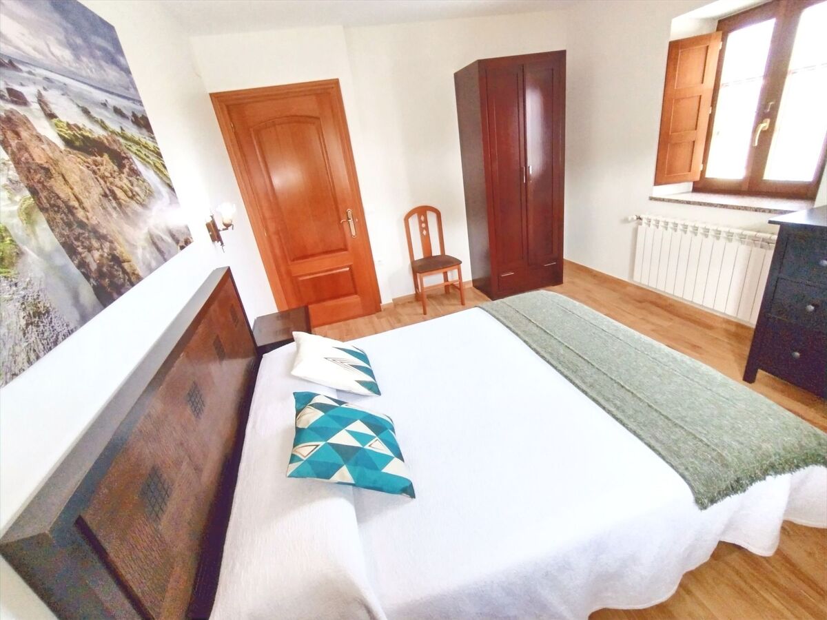Duplex en Asturies avec piscine, vue mer et terrain de foot - Photo 5