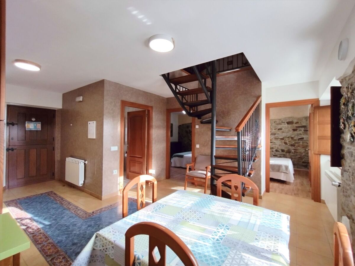 Duplex en Asturies avec piscine, vue mer et terrain de foot - Photo 9