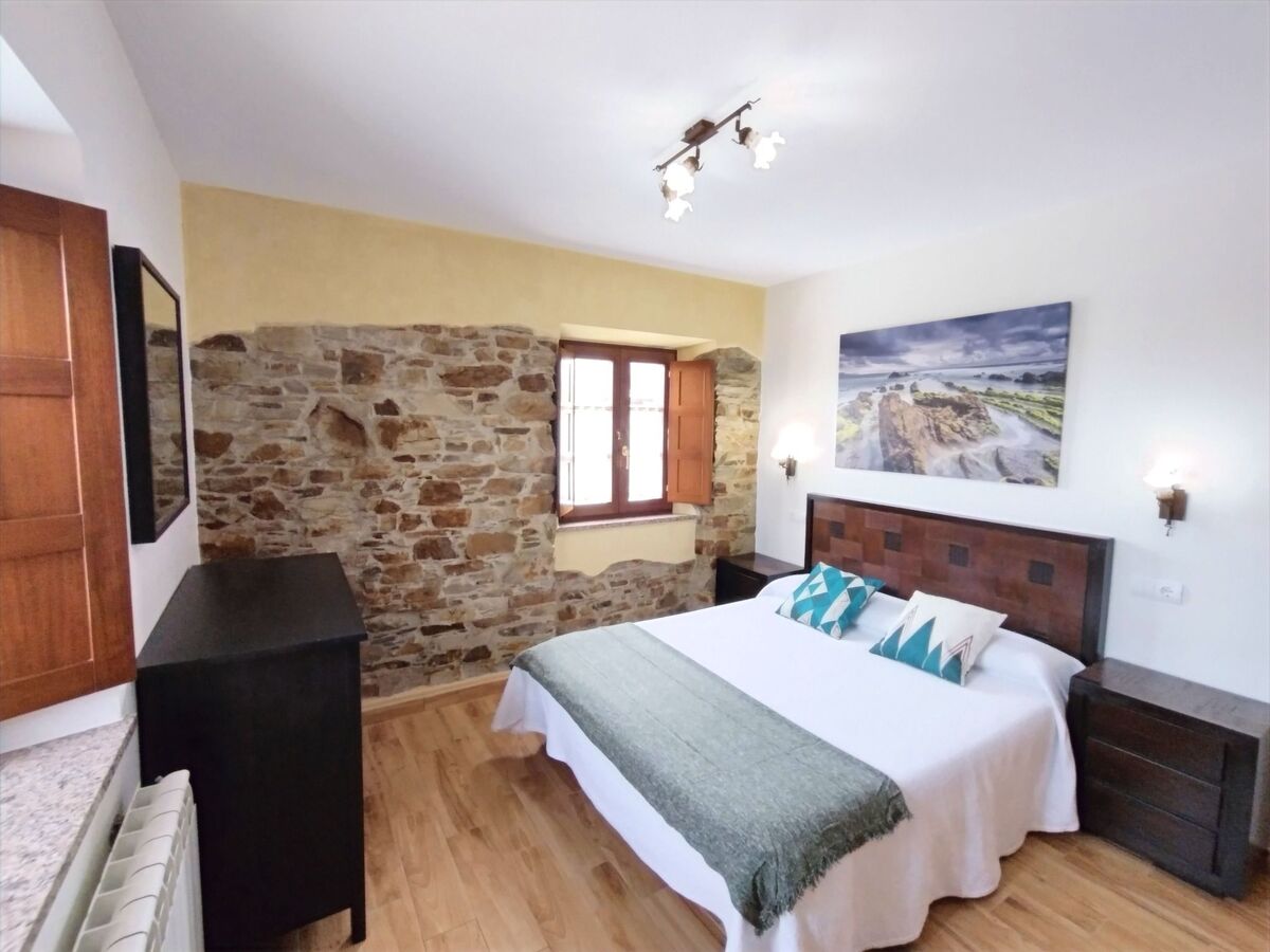 Duplex en Asturies avec piscine, vue mer et terrain de foot - Photo 14